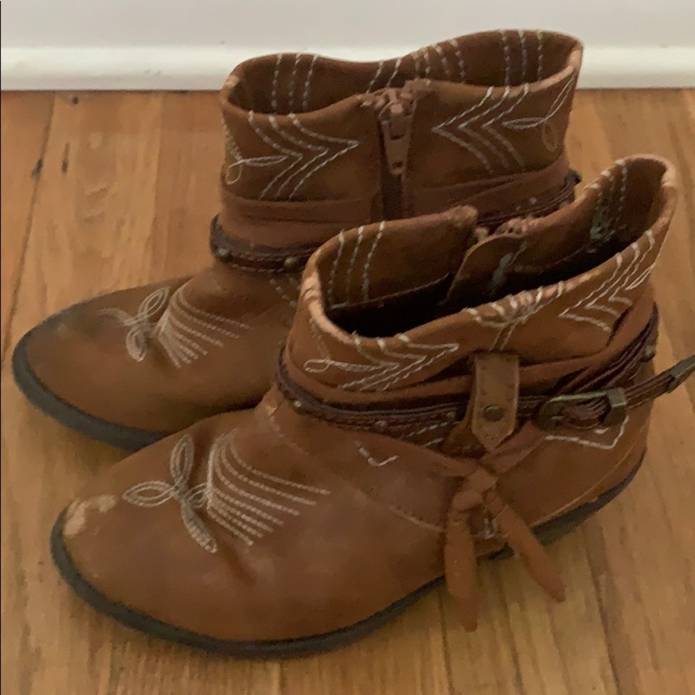 Girl’s size 1Y Faded Glory Play Cowgirl Boots
